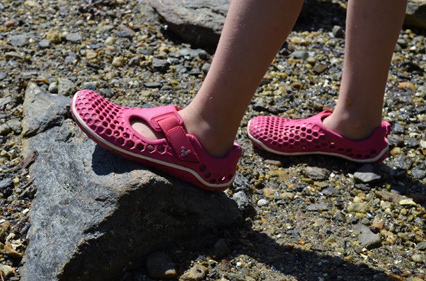 VIVOBAREFOOT Ultra - On the beach