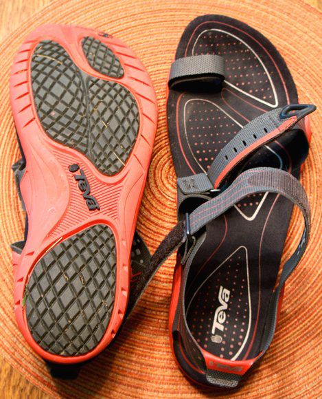 Teva store zilch sandals