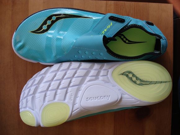 saucony water shoes